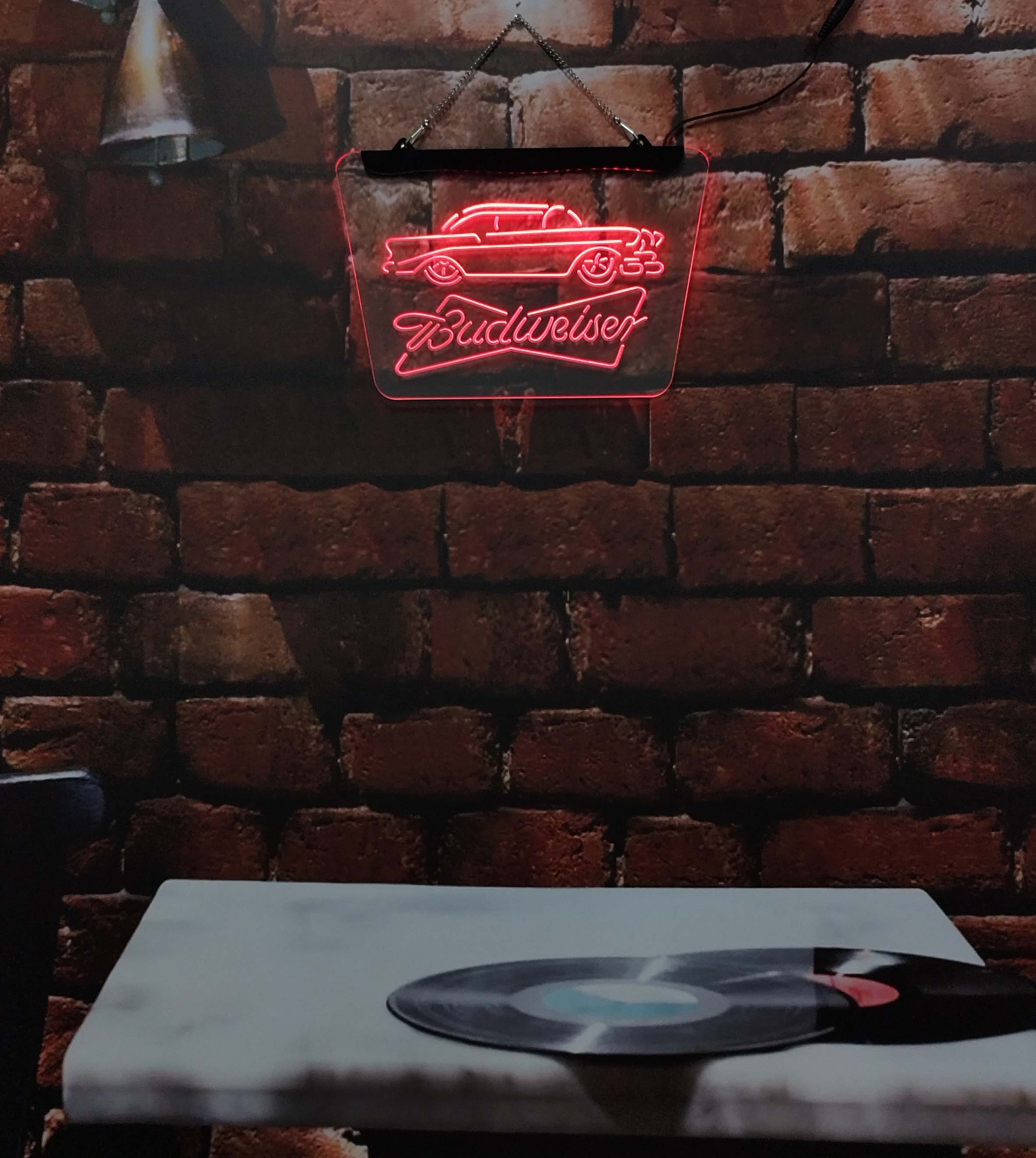 Budweiser beer, bars, clubs, g - Board Game Store recension och pris