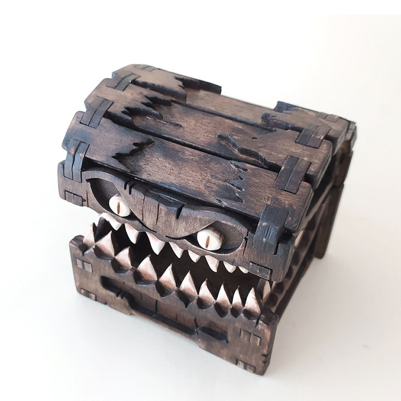 Mimic Chest for Dungeons and D - Dice Tower Wooden recension och pris